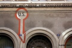"U.S." Uscita Sicurezza. Via Parini 9. "U.S." Uscita Sicurezza. Via Parini 9.